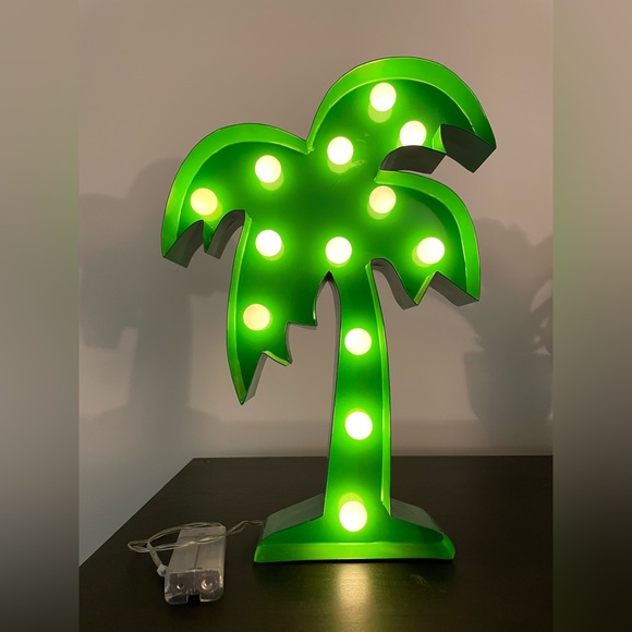 Palm Tree Metal LED Sign - Picture 1 of 5